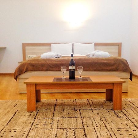 Hotel Marseille Batumi Kültér fotó