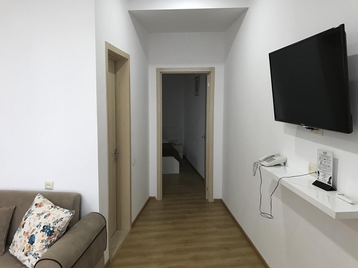 Hotel Marseille Batumi Kültér fotó