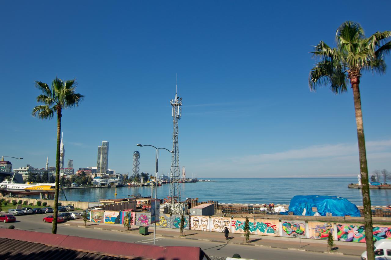 Hotel Marseille Batumi Kültér fotó